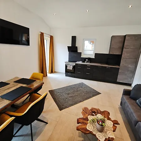 Haustiptop Appartamento Flachau